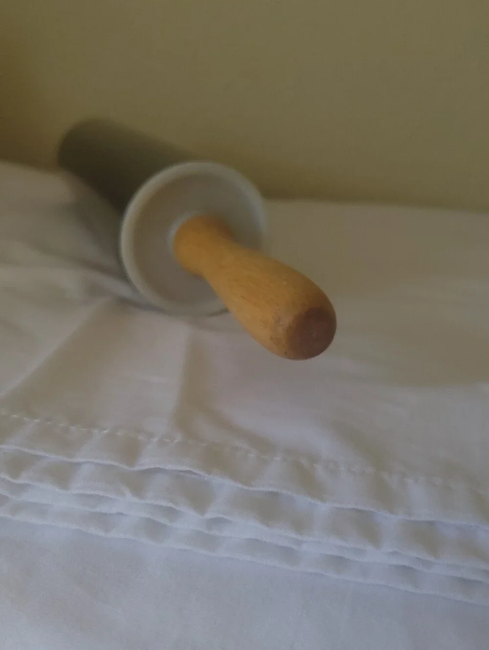 Vintage Pyrex Accessories Easy-Clean Non-Stick Rolling Pin - Black & Wood, 18